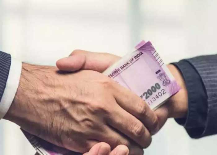 Two Senior Haryana Government Officers Arrested While Accepting Bribe