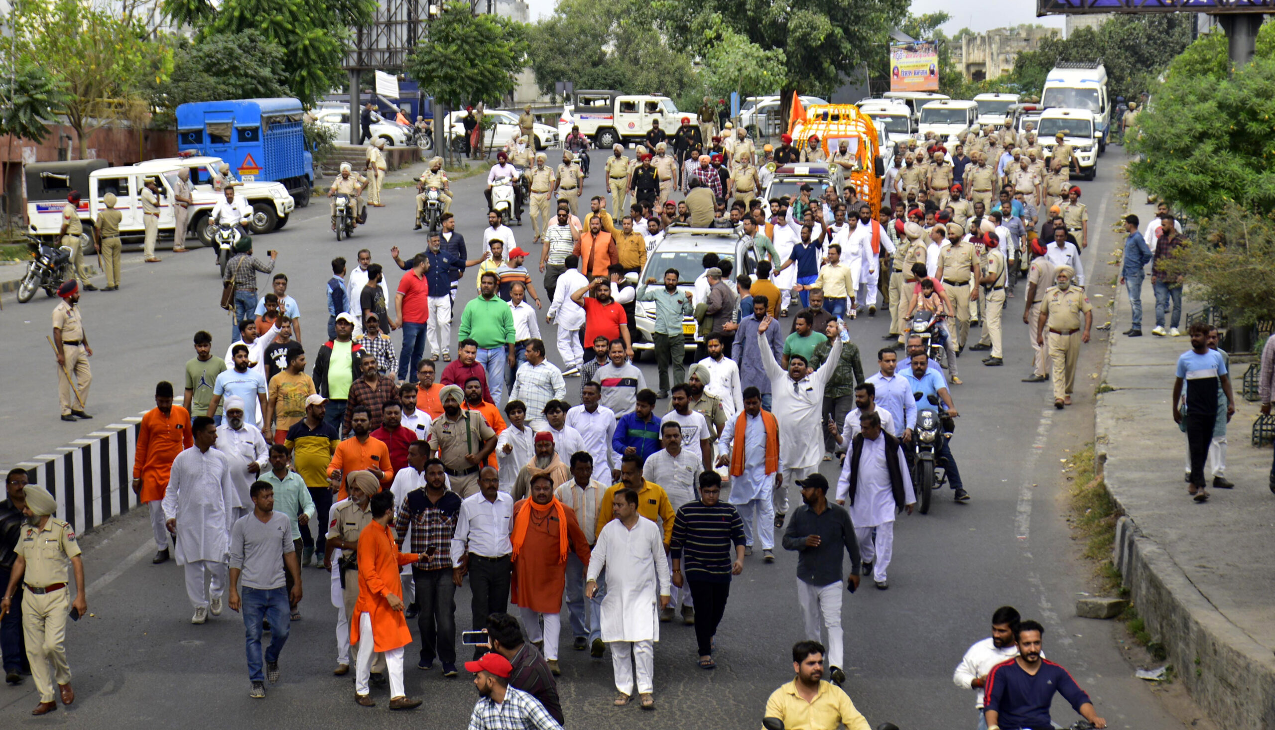 Slain Shiv Sena leader cremated as per Hindu rituals - The Financial World