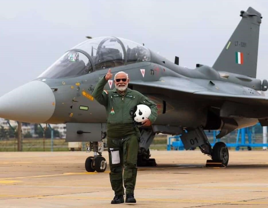 PM Narendra Modi takes sortie on Tejas aircraft in Bengaluru - The ...